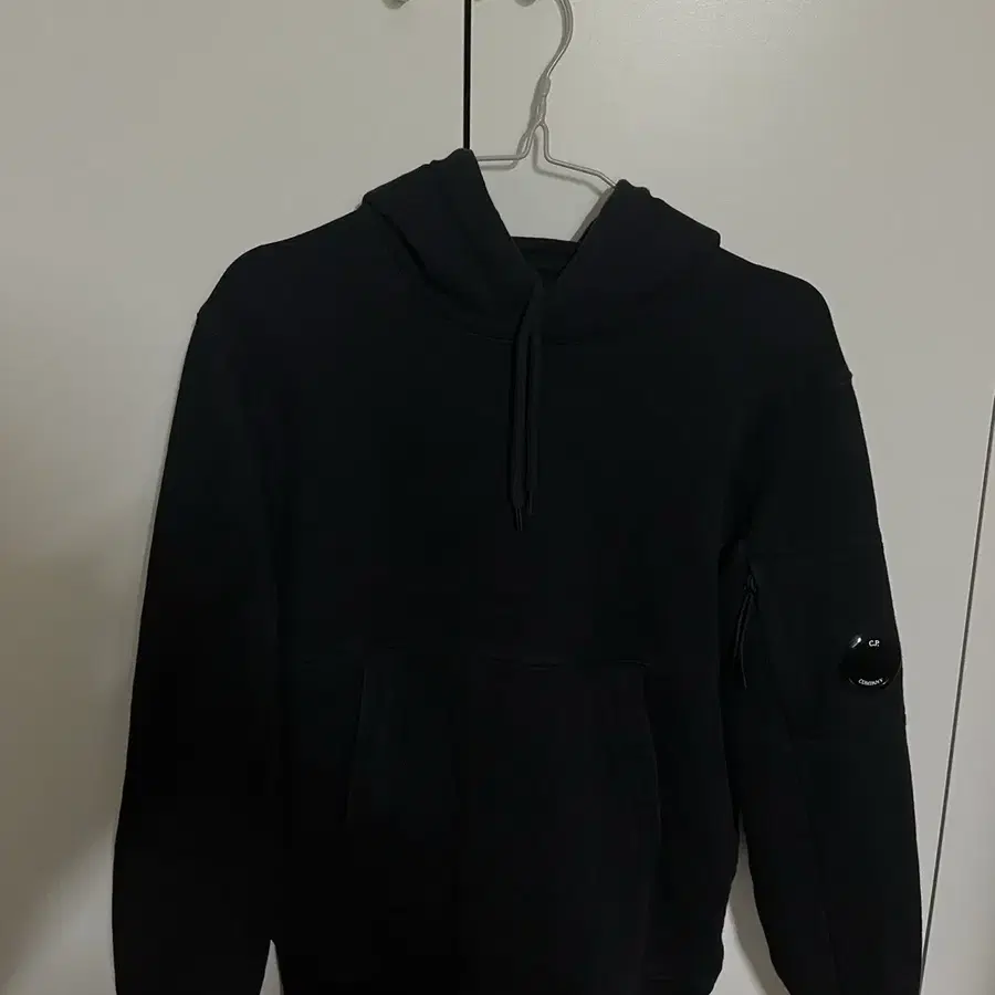 CP컴퍼니 후드티 블랙 24ss