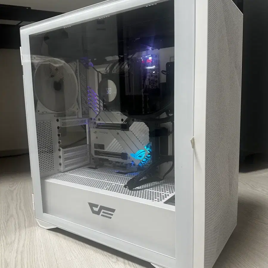 13900K + Z790 APEX + DDR5 7200 CL34 화이트 고사양 반본체 판매합니다.