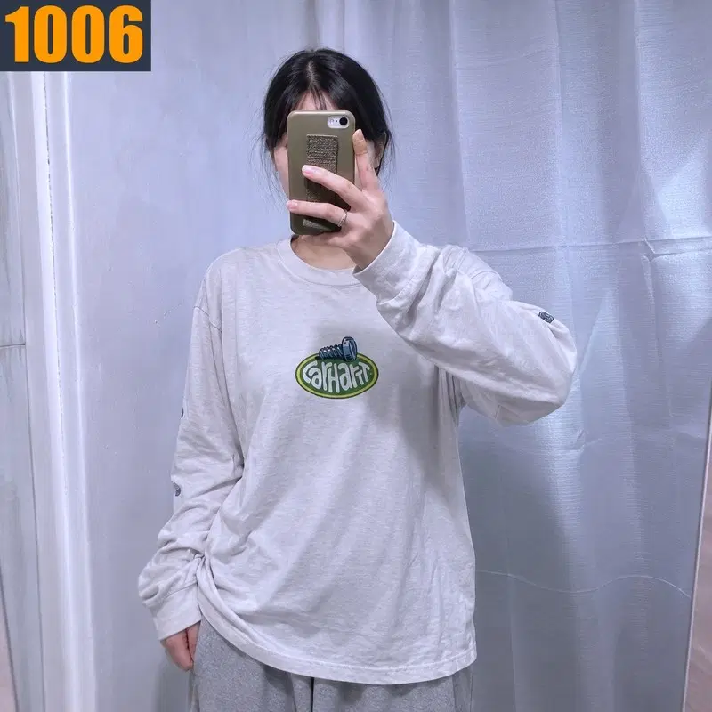 105 CARHARTT 칼하트 화이트 센터로고 그래픽 긴팔 티셔츠 XL