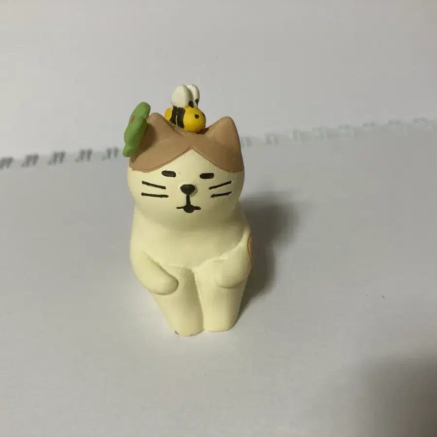 데꼴 콘콤브레 낮잠 조는 고양이 벌 피규어