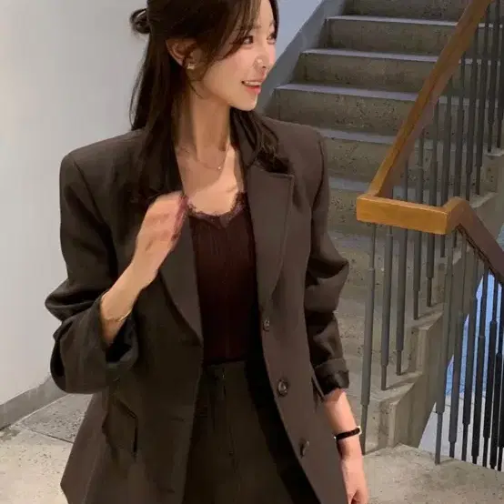 쥬드마켓 _ 모던 럭셔리 자켓 (브라운 S)