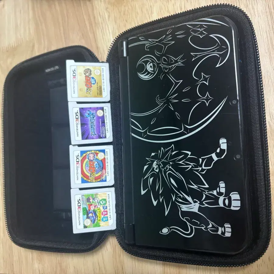 닌텐도 3DS 썬문 에디션 일괄 판매