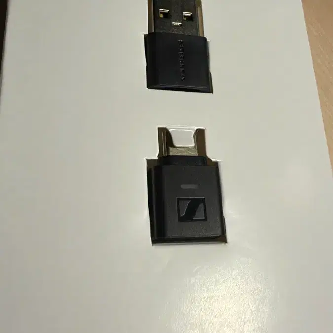 젠하이저 USB-C 어댑터