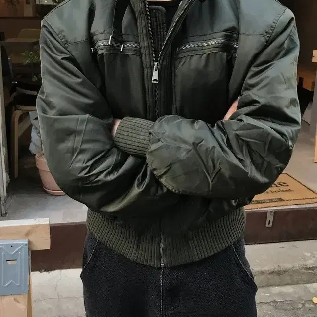 카키색 항공점퍼 마원 자켓