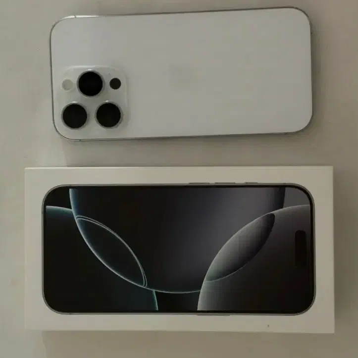 [S급]아이폰 16프로 실버 256GB