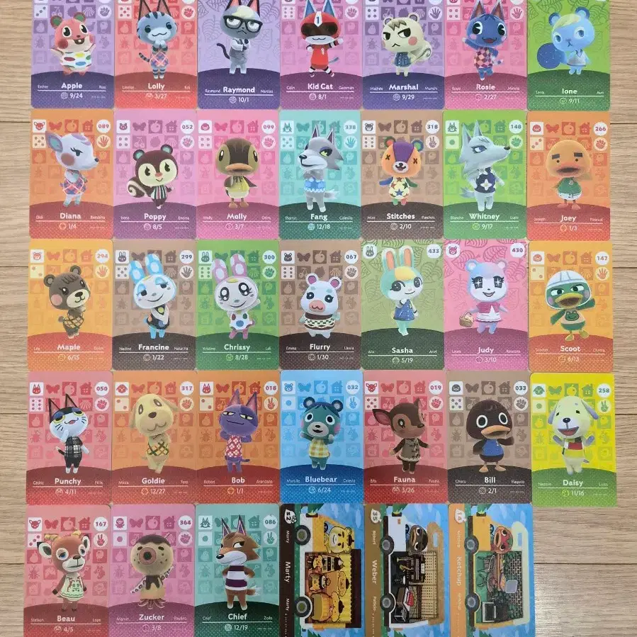 닌텐도 동물의숲 호환아미보카드 카라멜 히죽 글루민 코코아 탁호 아잠만 바닐라 대장 애플 뽀야미 잭슨 쭈니 사이다 귀오미 리처드 미첼 등