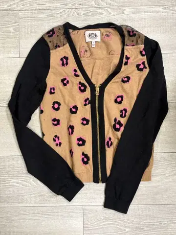 Juicy Couture 레오파드 무늬 가디건