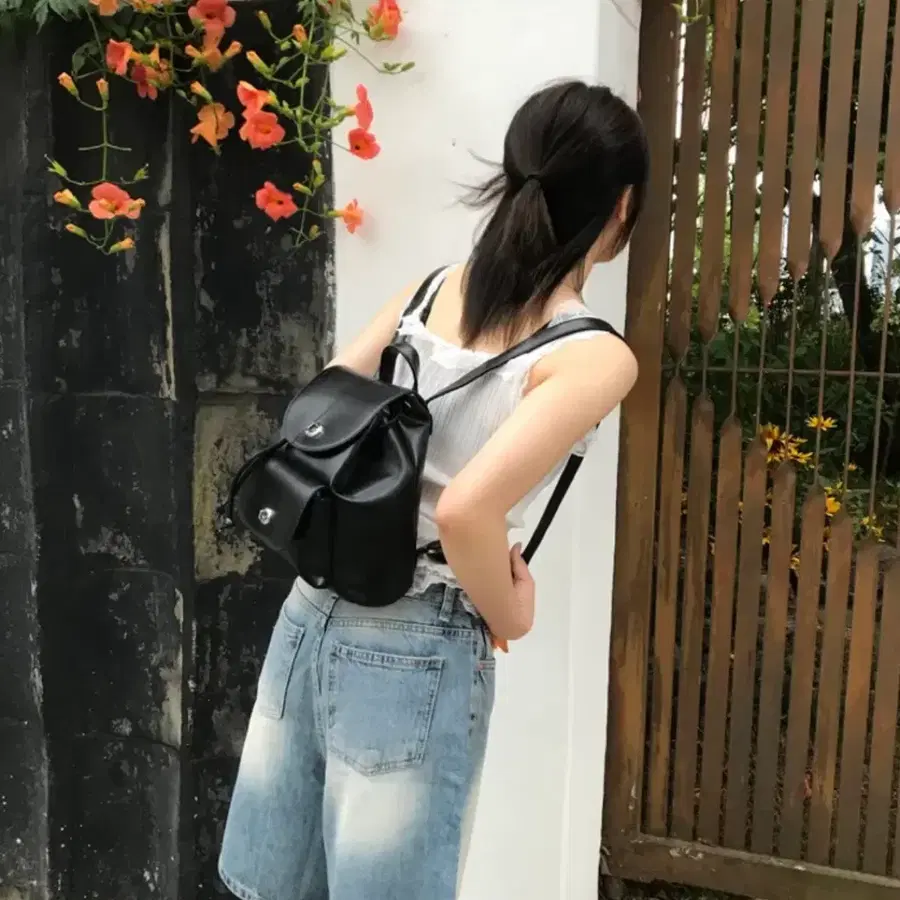 블랙 레더 미니 백팩