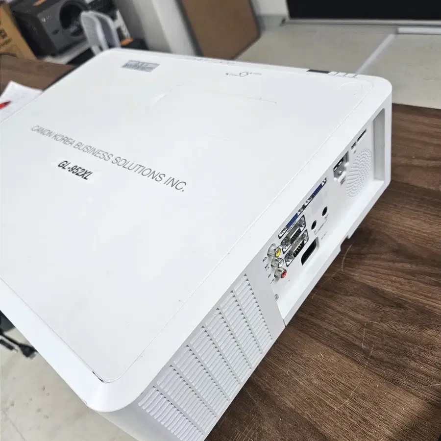 캐논 GL-952XL 레이저 프로젝터 판매합니다.