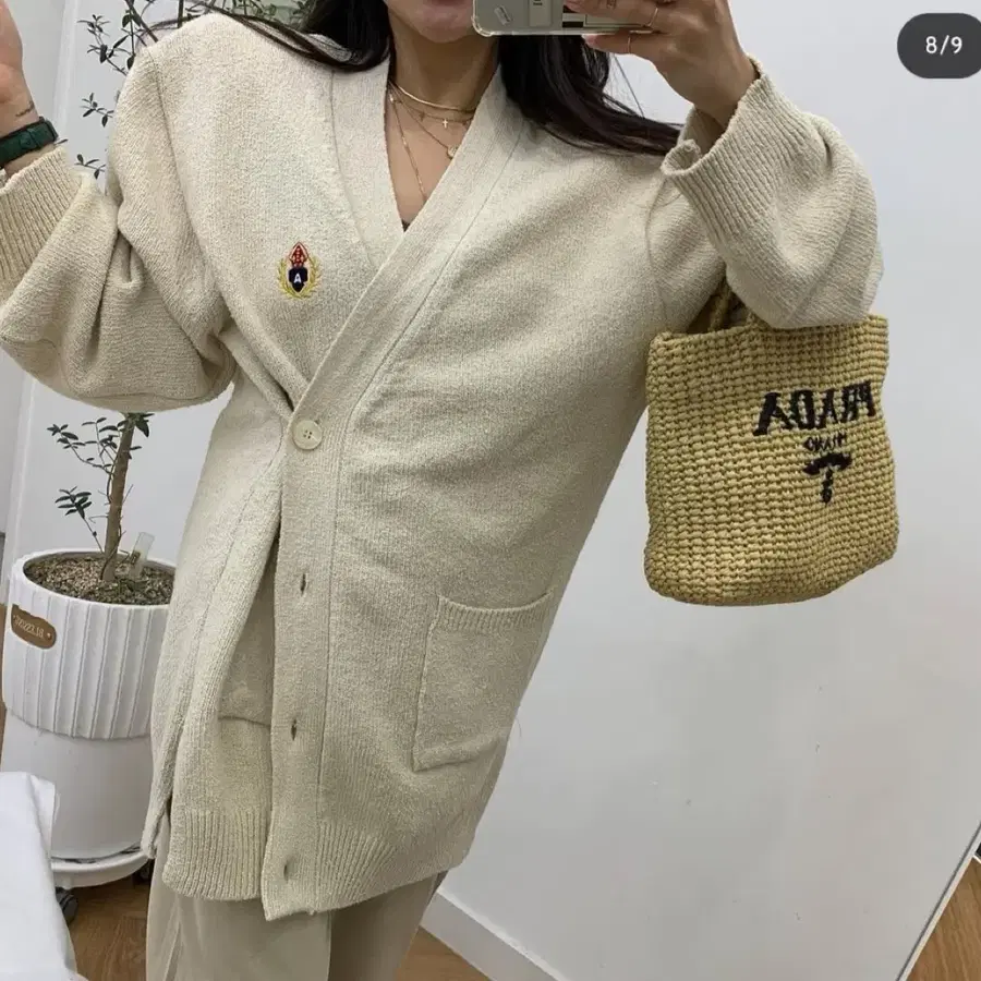 벨201 자수가디건