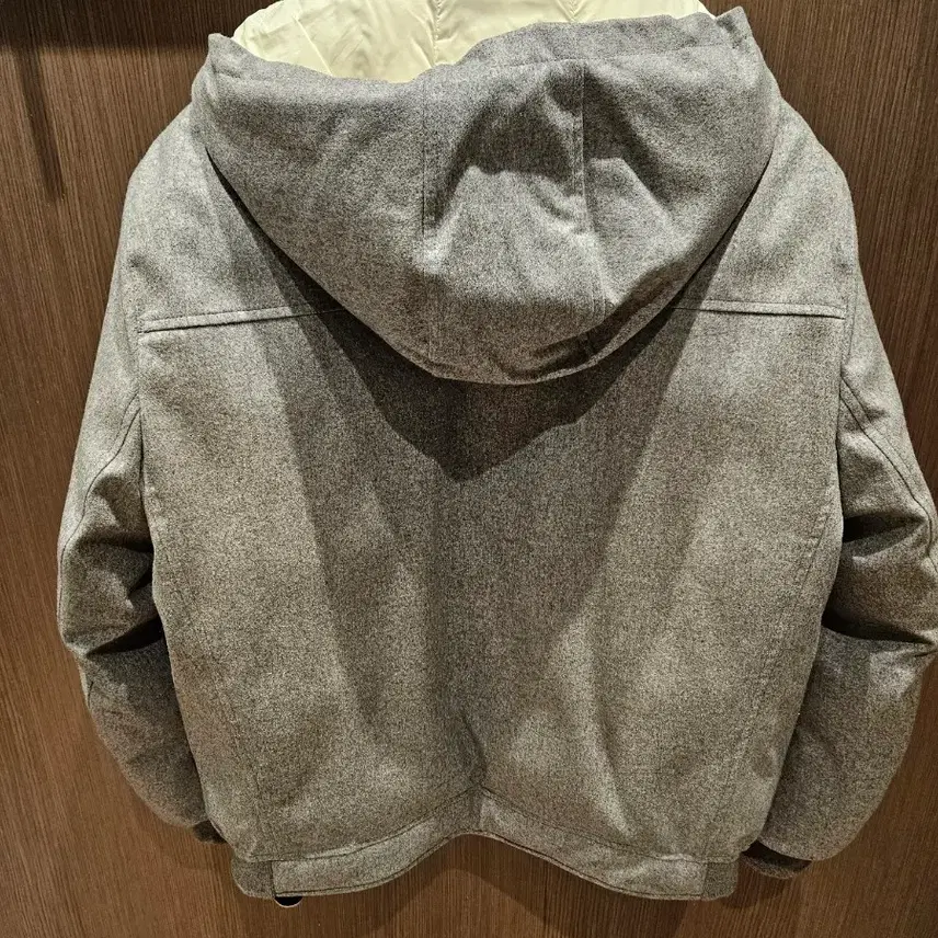 브루넬로쿠치넬리 구스다운 패딩 사진 2