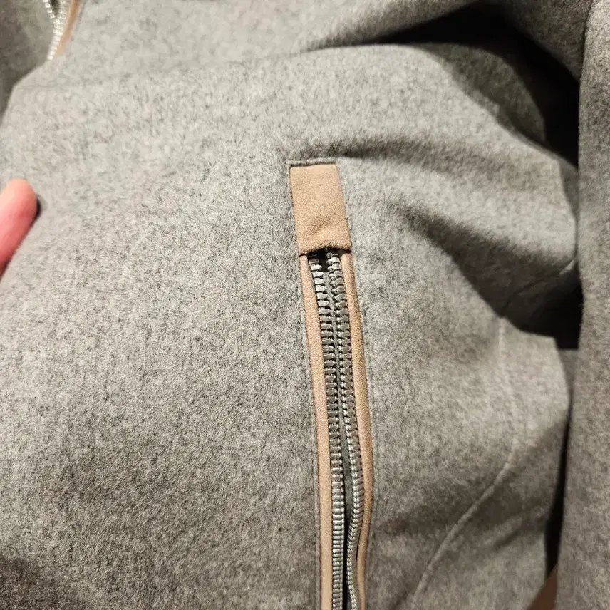 브루넬로쿠치넬리 구스다운 패딩 사진 4