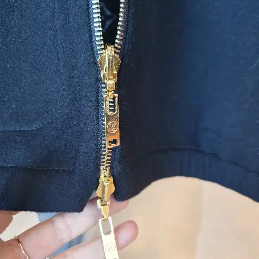 루이비통 리버서블 더블 페이스 후디 사진 2