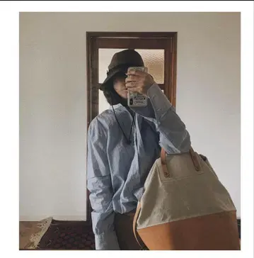 [ FUMIKA_UCHIDA ] 밴드 카라 셔츠
