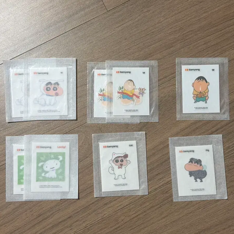 짱구 띠부씰 판매