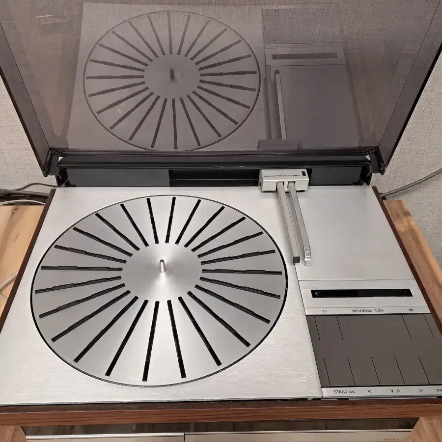 b&o beogram 4004 턴테이블 판매합니다