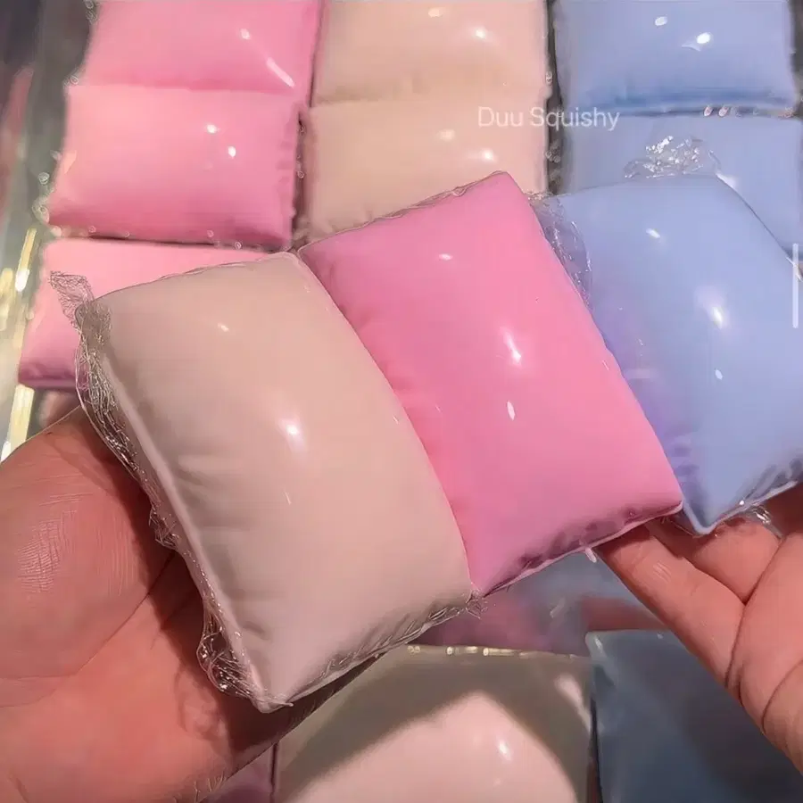 흰색 베개 슬랑이 (Duu squishy)