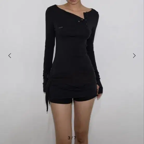 이네기 컨투어 후크 탑 블랙