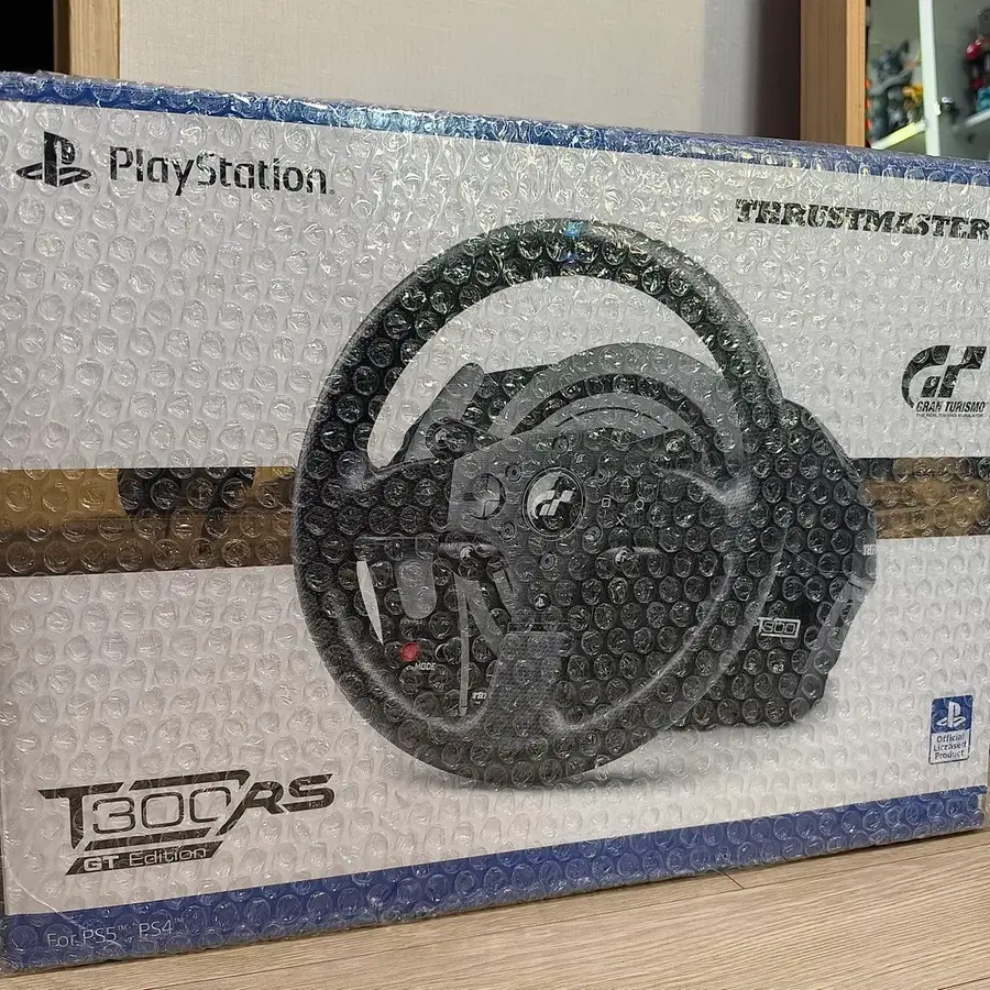 트러스트마스터 T300RS gt 판매합니다!