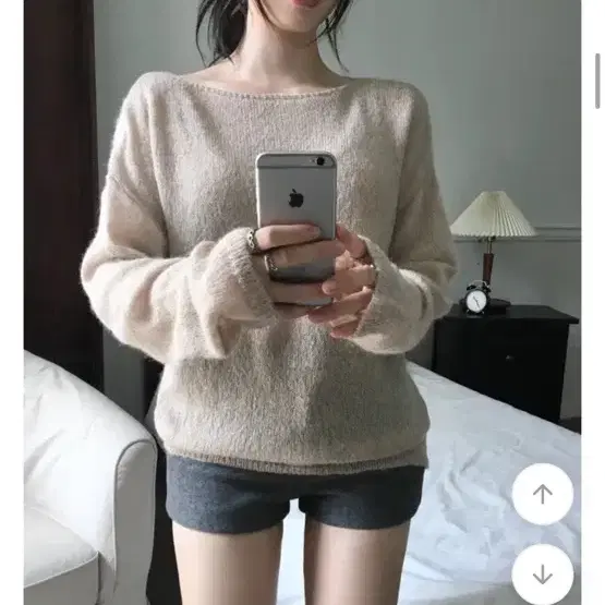 selez 베이지 입술넥 니트