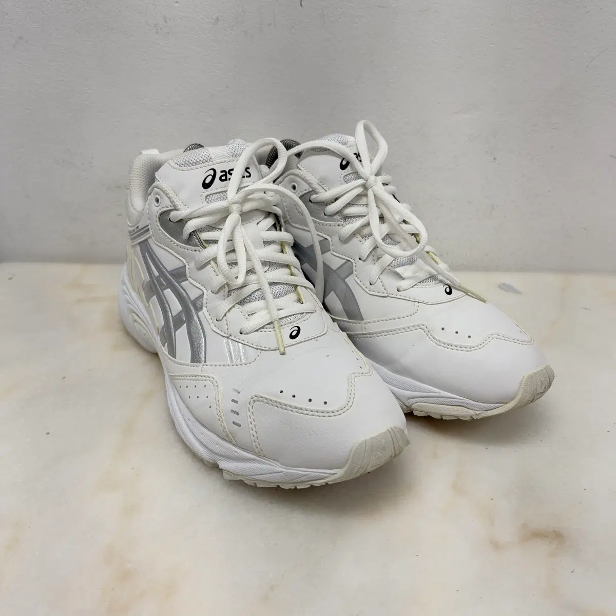 Asics Shoes Gel 100TR White