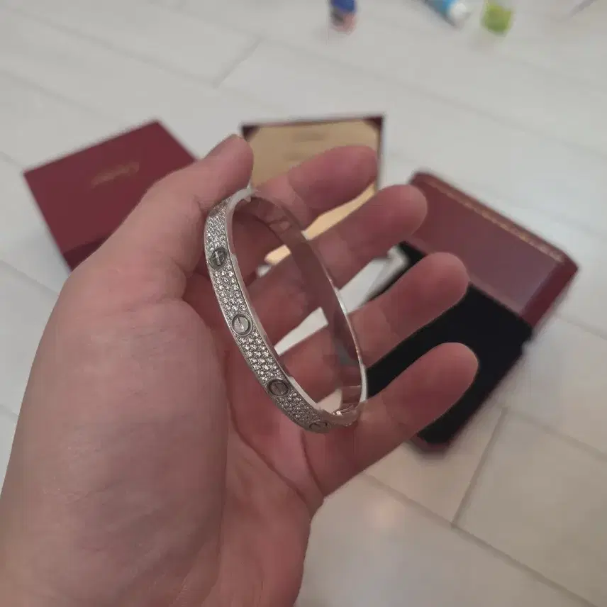 까르띠에 18k 러브팔찌 파베 19호 사진 2