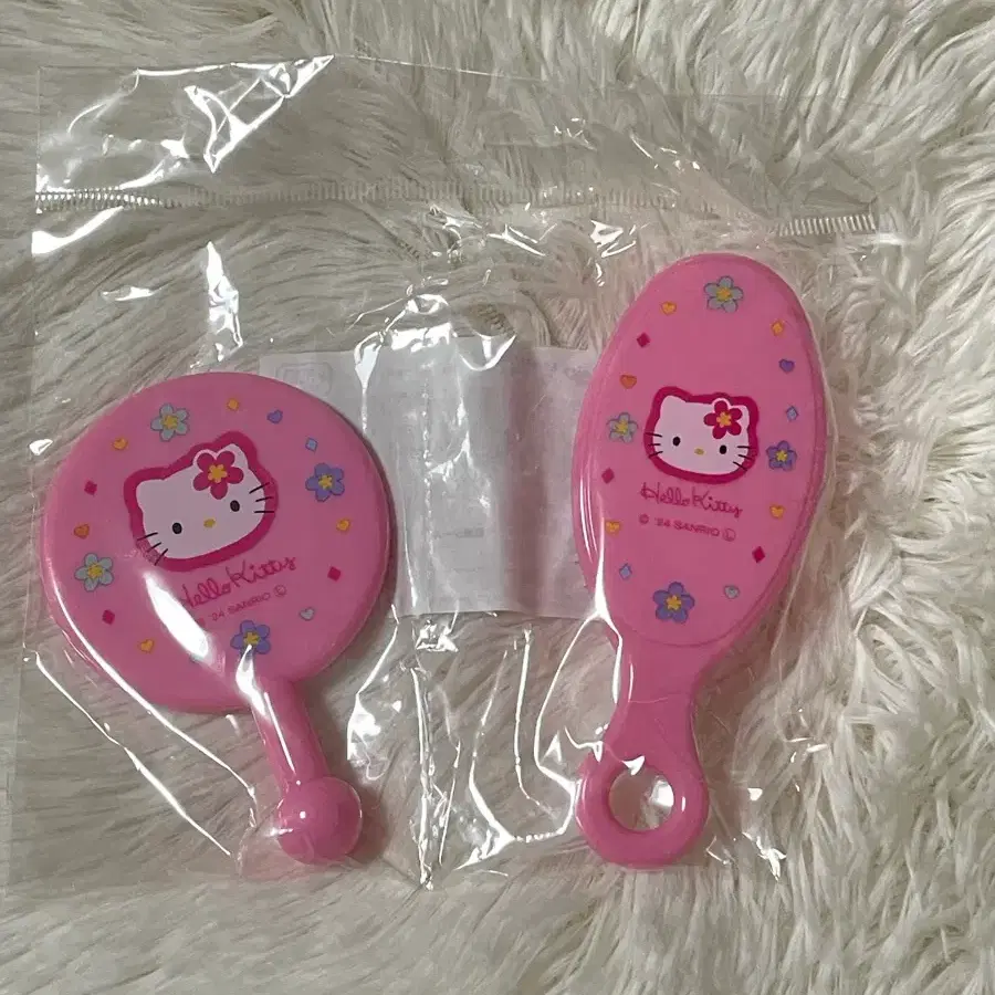 산리오 헬로키티 카오하나 빗거울 세트