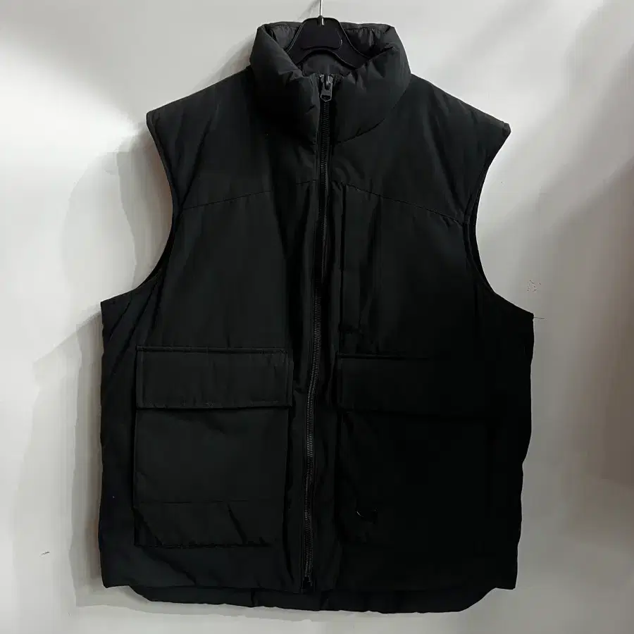 [L/100-105] 자라(ZARA) 하이넥 포켓 패딩 조끼 블랙 2.9