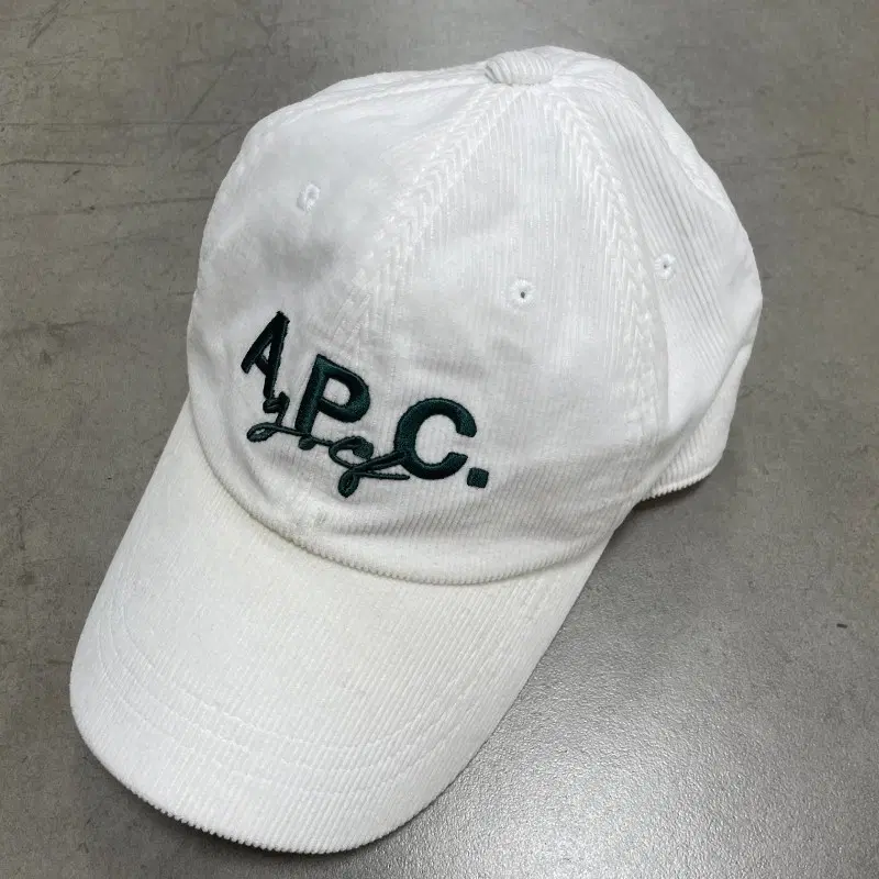 APCゴルフアペセゴルフコーデュロイキャップ