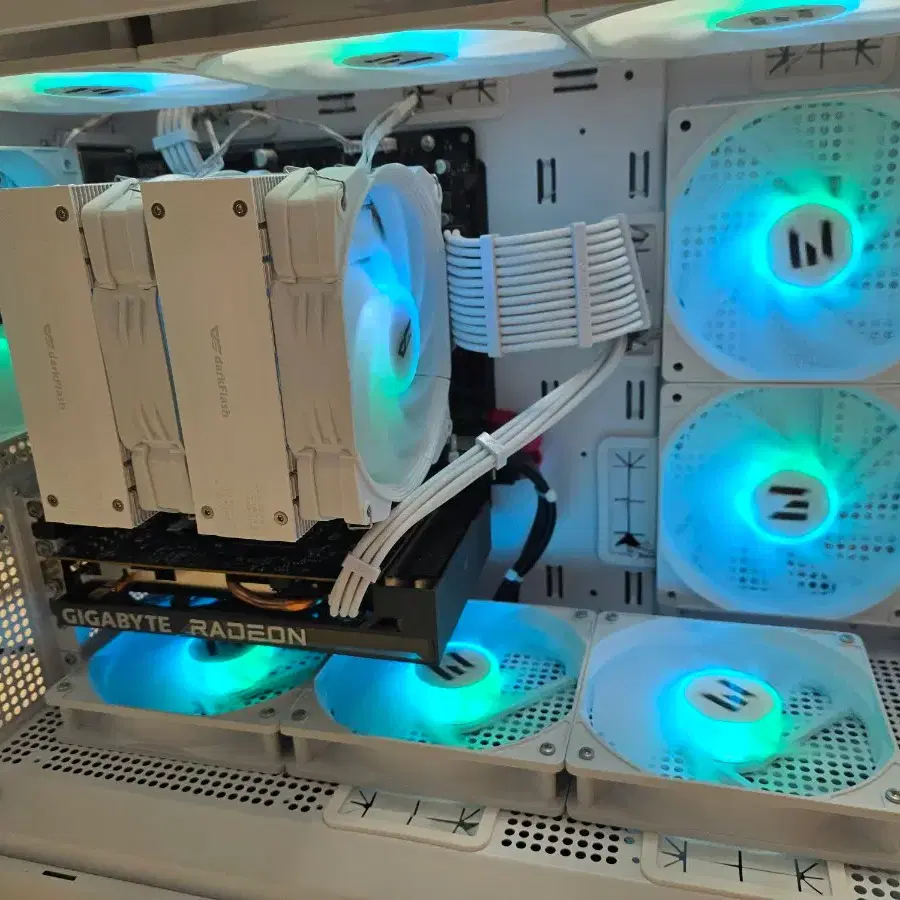 i5-10400f 컴퓨터 본체 팝니다.