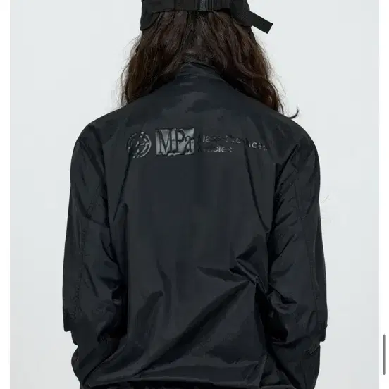 (XS) 플라스틱프로덕트 MPa SHELL JACKET 바람막이