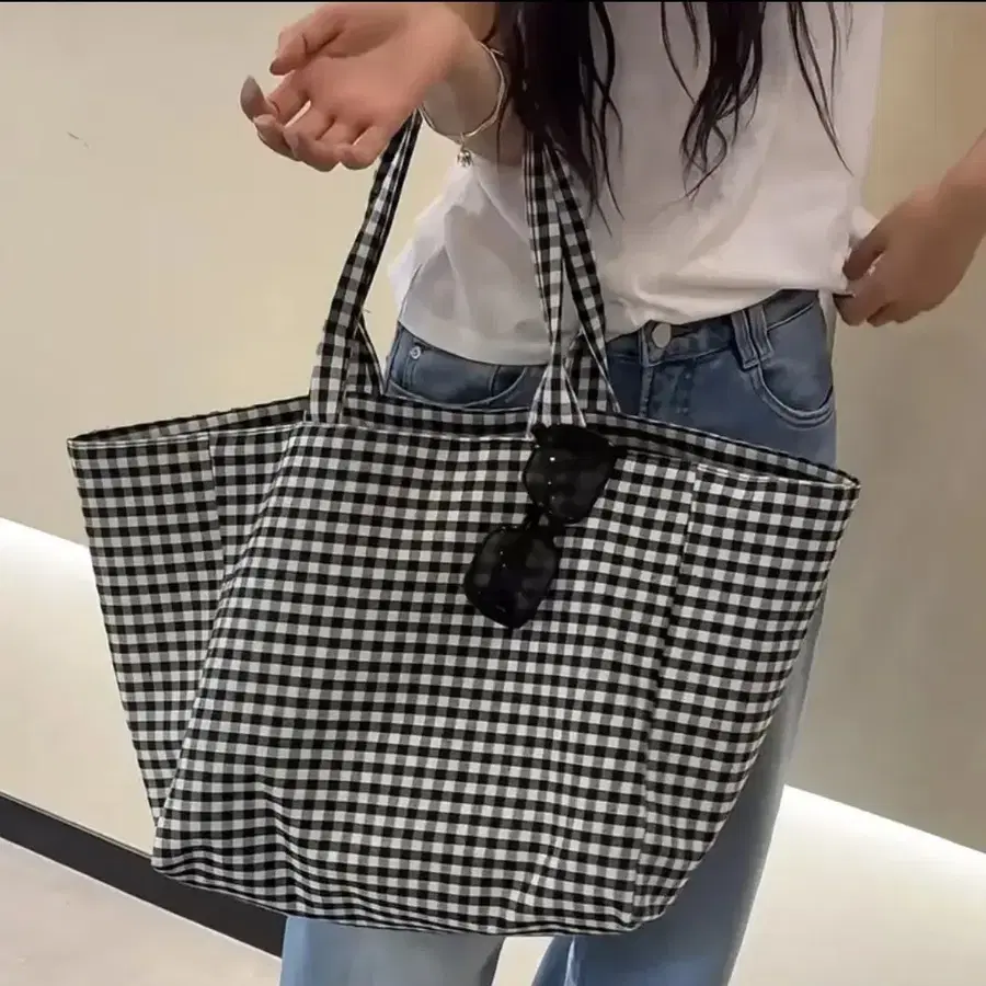 체크무늬 숄더백
