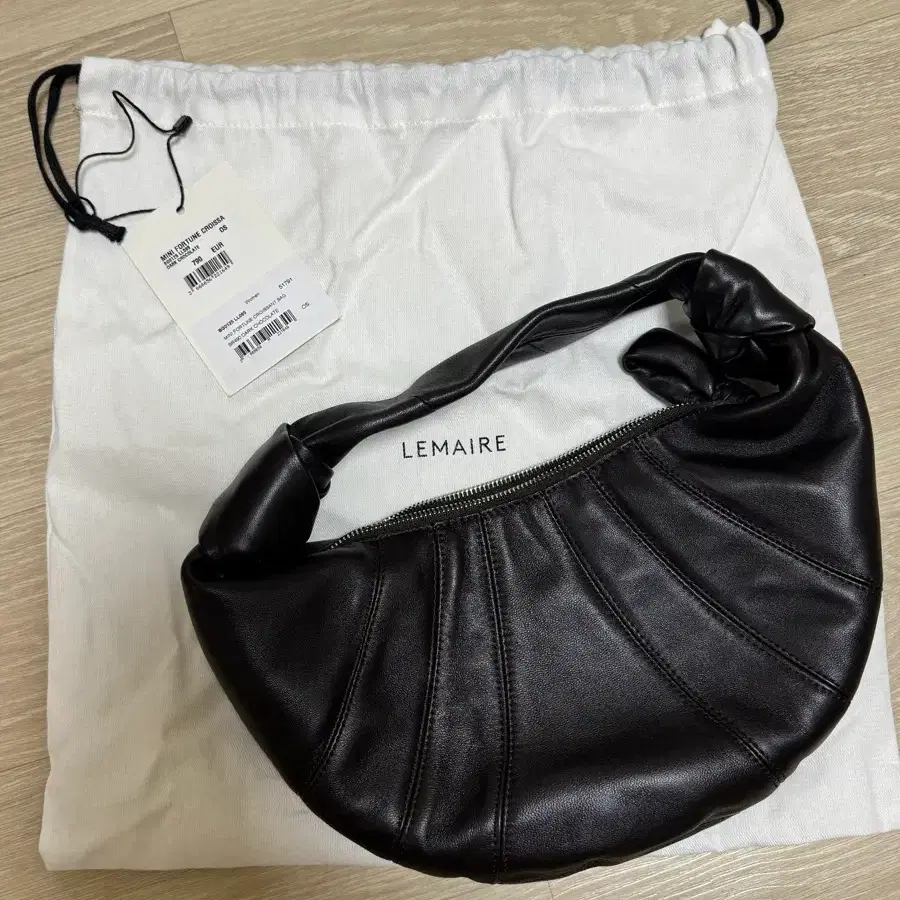 르메르 미니 포춘 크루아상 나파 레더 다크 초콜릿