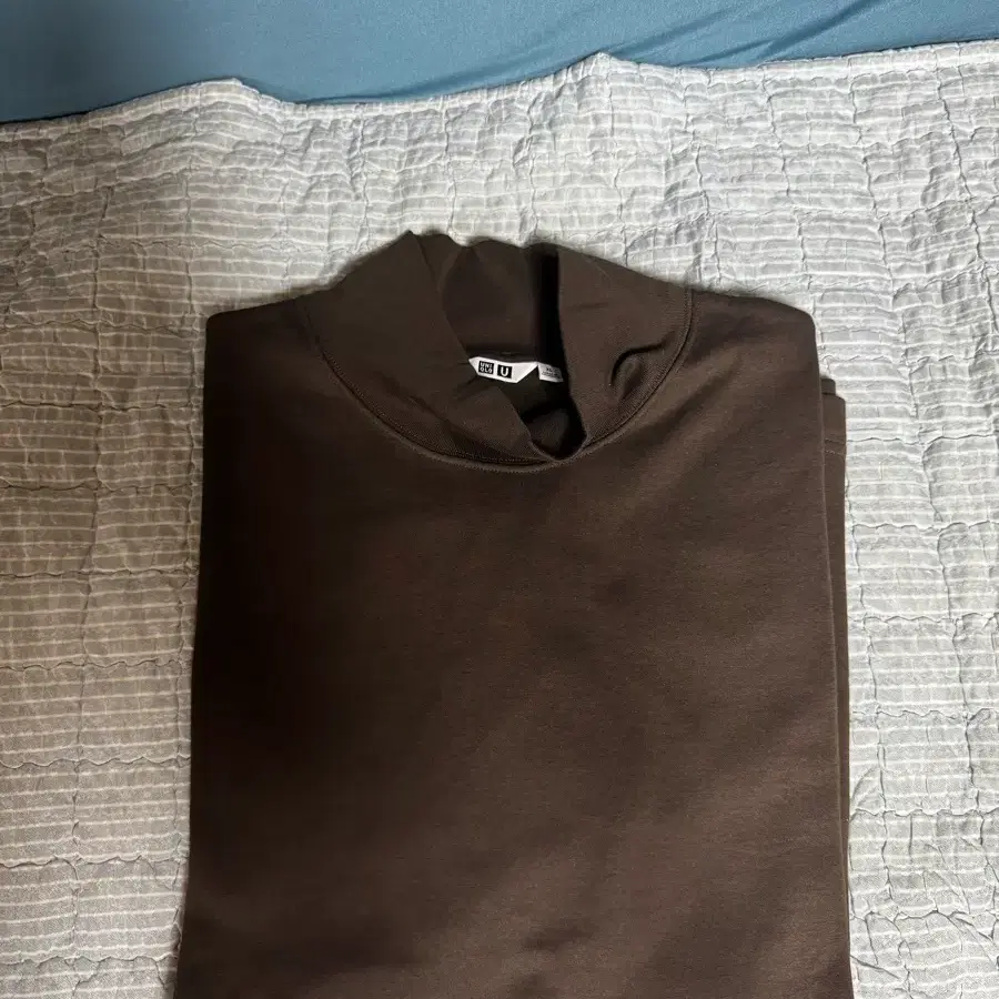 유니클로U 모크넥 다크브라운 새상품 (XL)