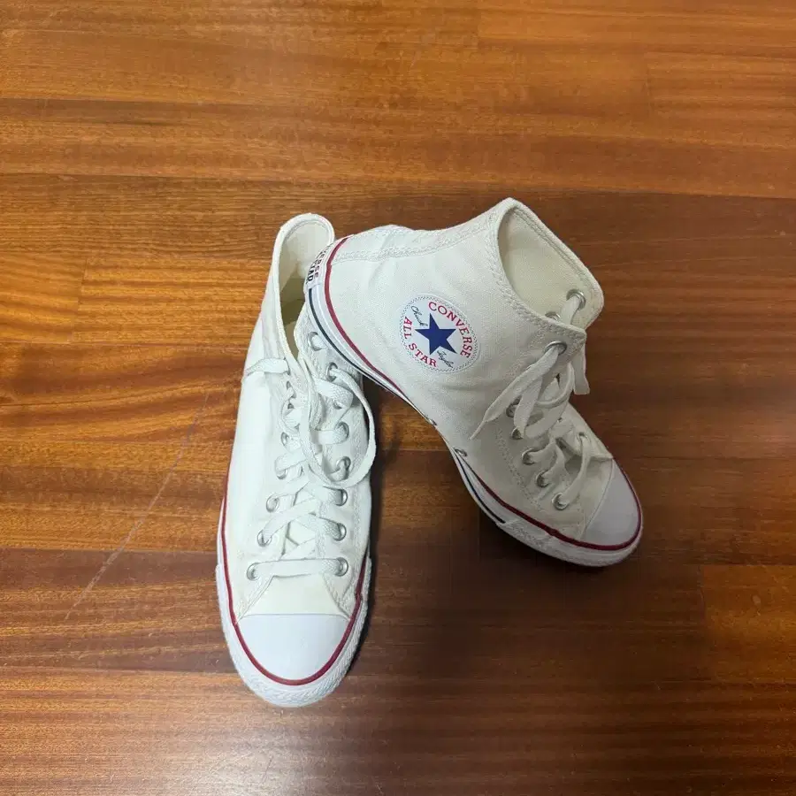컨버스 스니커즈