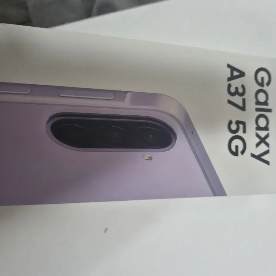 갤럭시A37 128G 미개봉 자급제