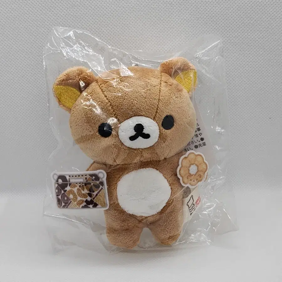 산엑스) 리락쿠마 미스터도넛 콜라보 카라비너 마스코트 키링