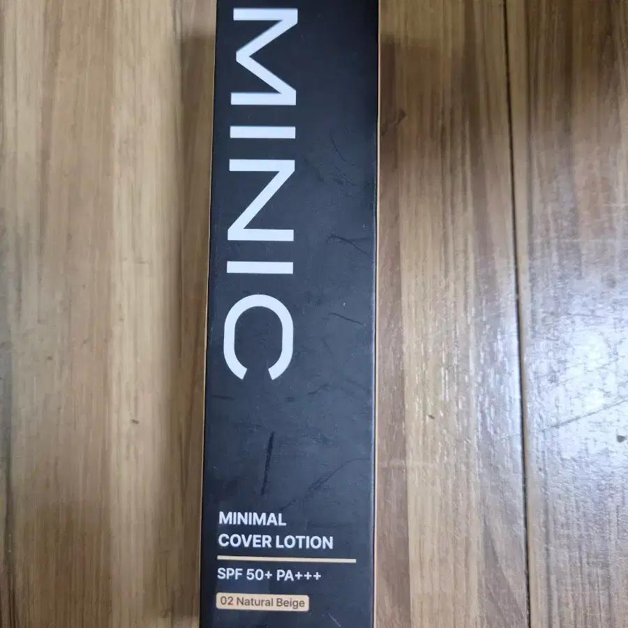 새것 )) 미닉 미니멀 커버 로션 02 내추럴 베이지 40ml SPF50+ 남성비비
