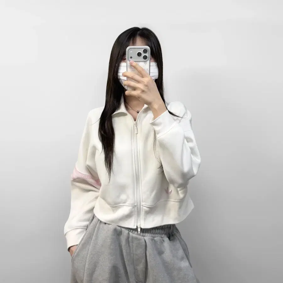 아디다스 Neuclassics 크롭 트랙탑 져지 화이트 핑크