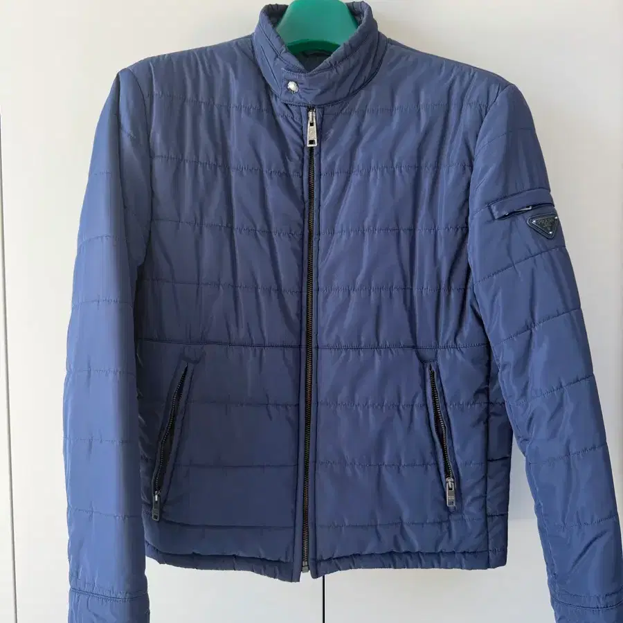 프라다 정품 경량 패딩(RN98339-CA34767)