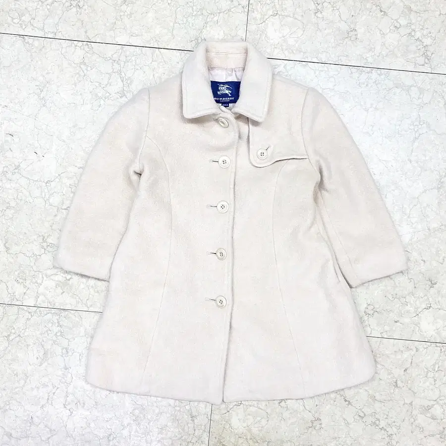 (100a) 버버리 여아 앙고라 코트
