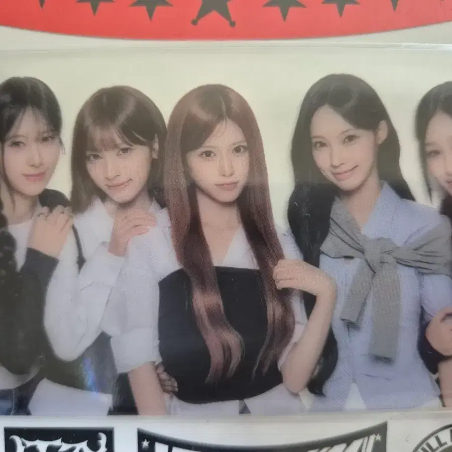 리센느 CU 단체포카