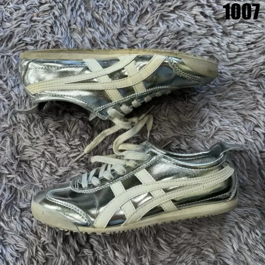 오니츠카타이거 멕시코66 실버 230