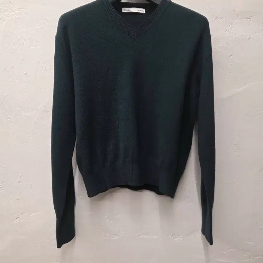 [상태최상] 믹쏘(MIXXO) 상의 여성 니트 딥그린 인견혼방 긴팔 S