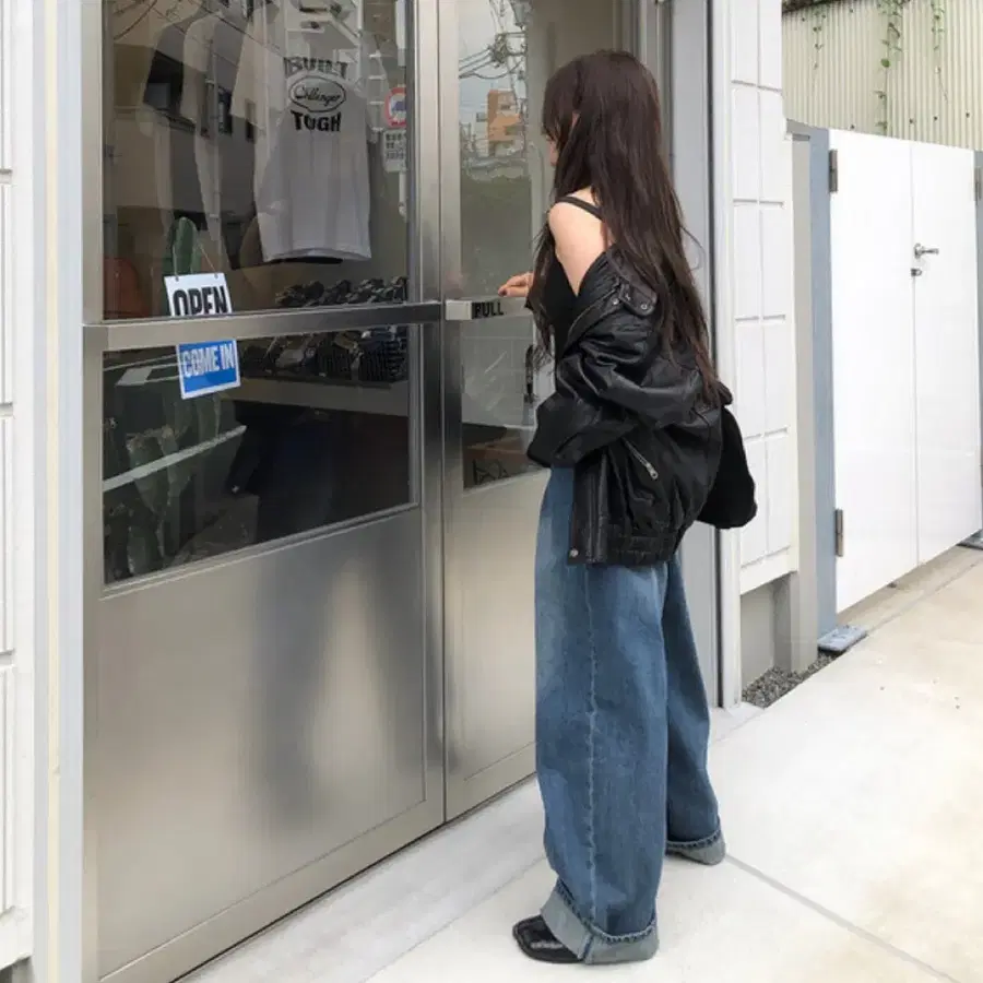 마크들리 모노심슨 푸어샵 조이드비비에 아웃핏솝앤워터위아썸딥뮤즈