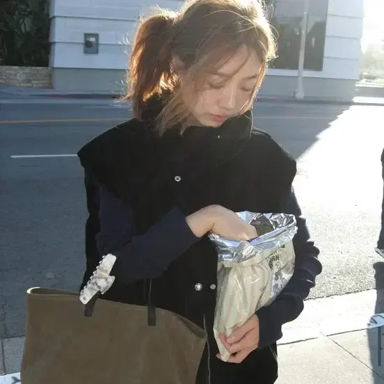미닛뮤트 25 tote bag - mix khaki