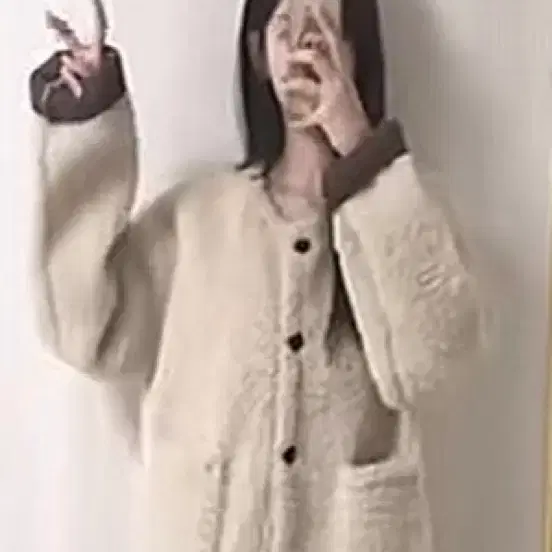 선빈 뽀글이 자켓 구해요