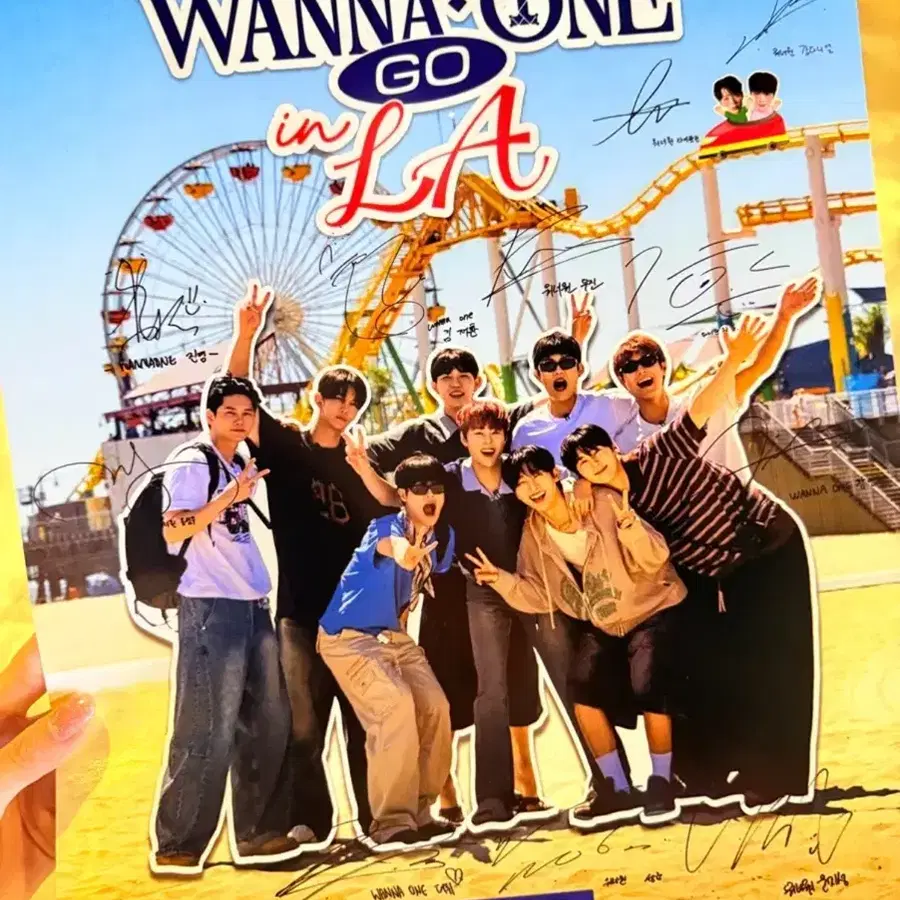 워너원고 싸인 포스터 WANNA ONE GO in LA CGV 상영회 특전