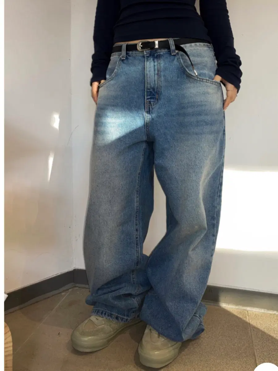 Easeas Weekly Pocket Denim