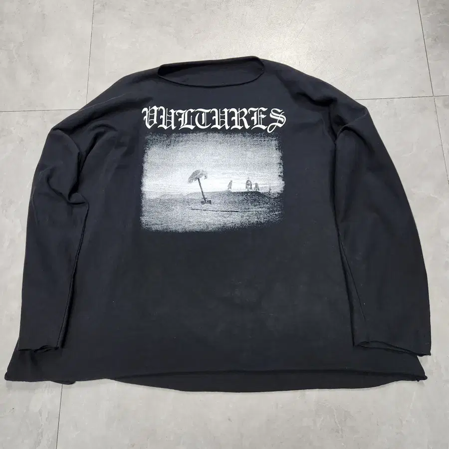 3 (XL) 이지 Yeezy 긴팔 티셔츠